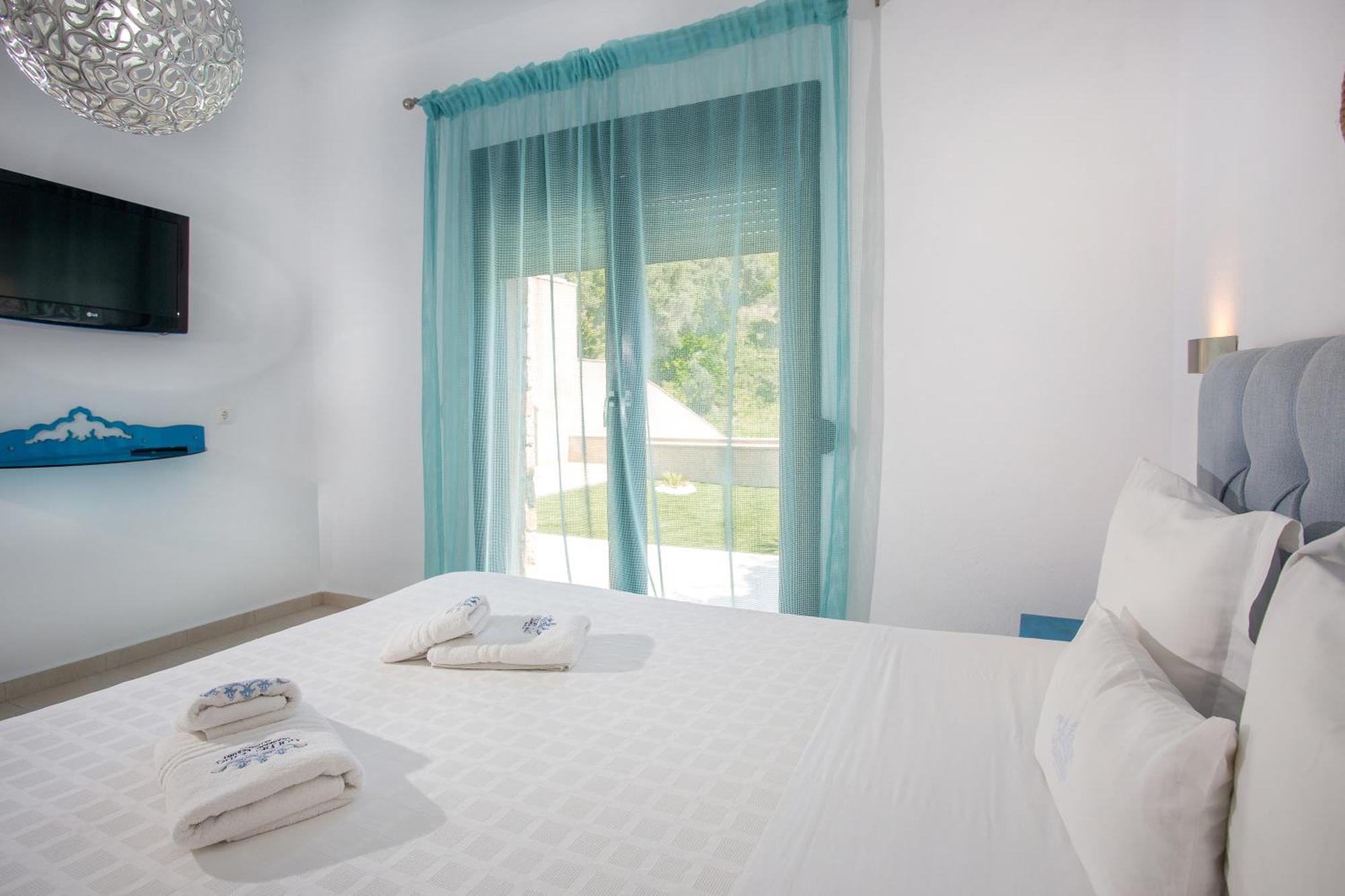 Golden King Villas Vasilias  Exterior photo